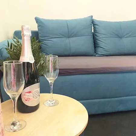 Stylish Apartment With Balcony In Quiet Area Near Old Town & Beach Apartament *